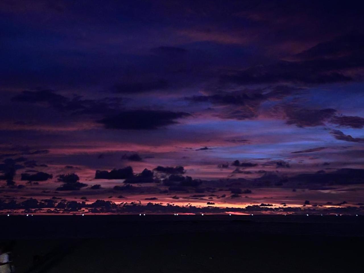 Sea Crest Beach Villa Ambalangoda  Buitenkant foto